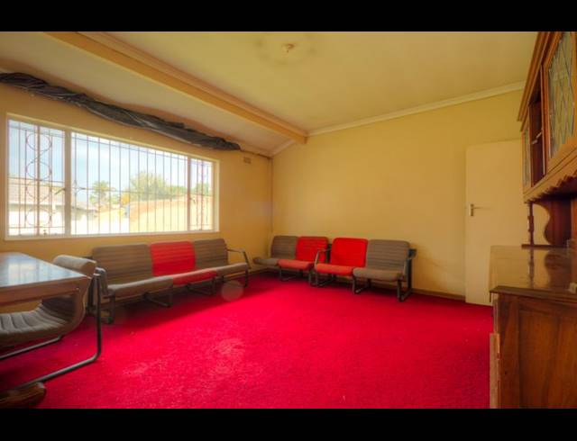 4 BEDROOM HOUSE FOR SALE IN KEW